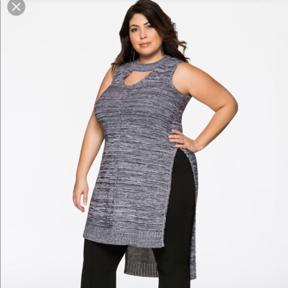 Black/White  Keyhole Knit Duster
